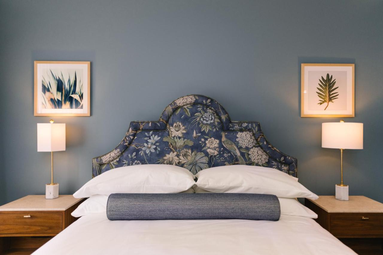 The Bradley Hotel Форт Уейн Екстериор снимка