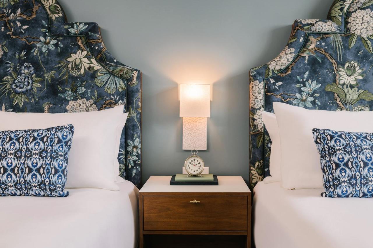 The Bradley Hotel Форт Уейн Екстериор снимка