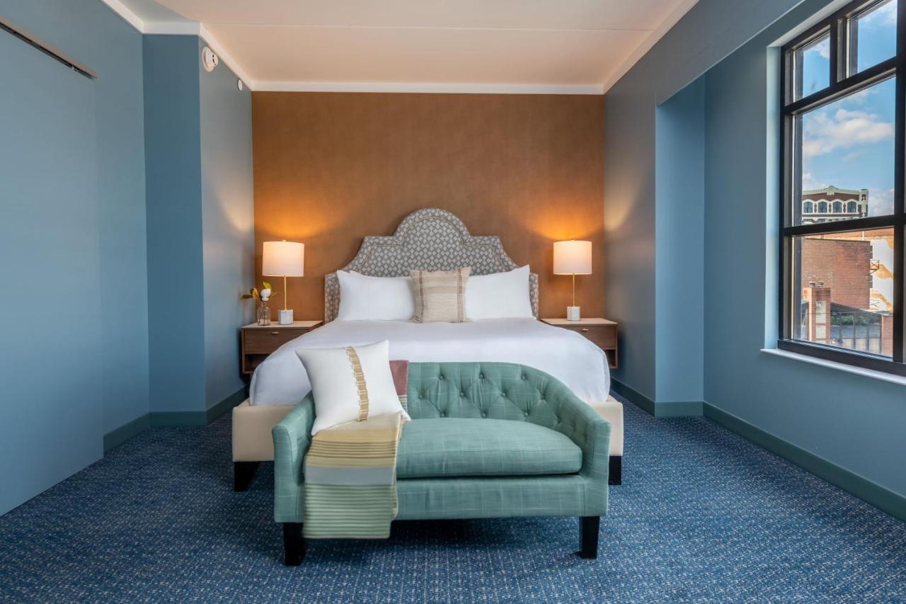 The Bradley Hotel Форт Уейн Екстериор снимка