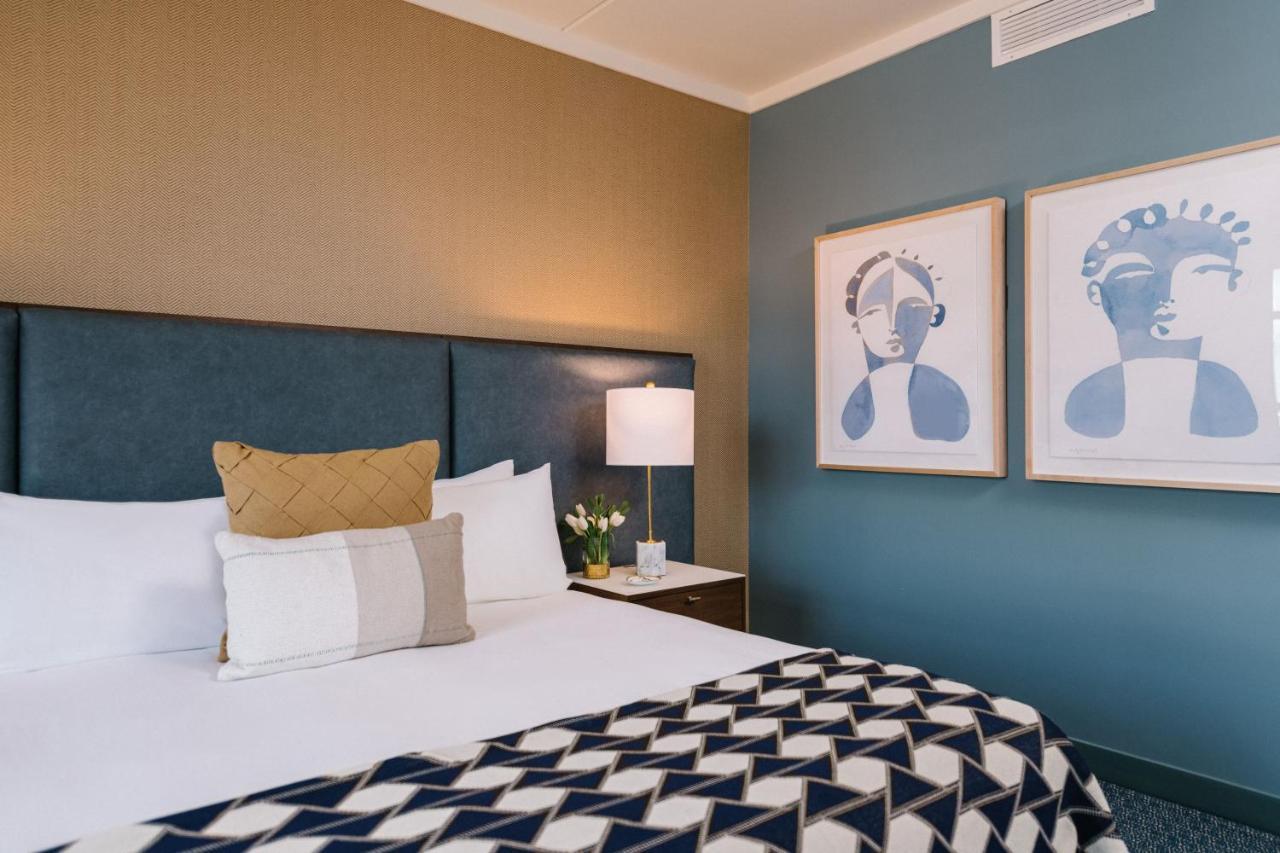 The Bradley Hotel Форт Уейн Екстериор снимка