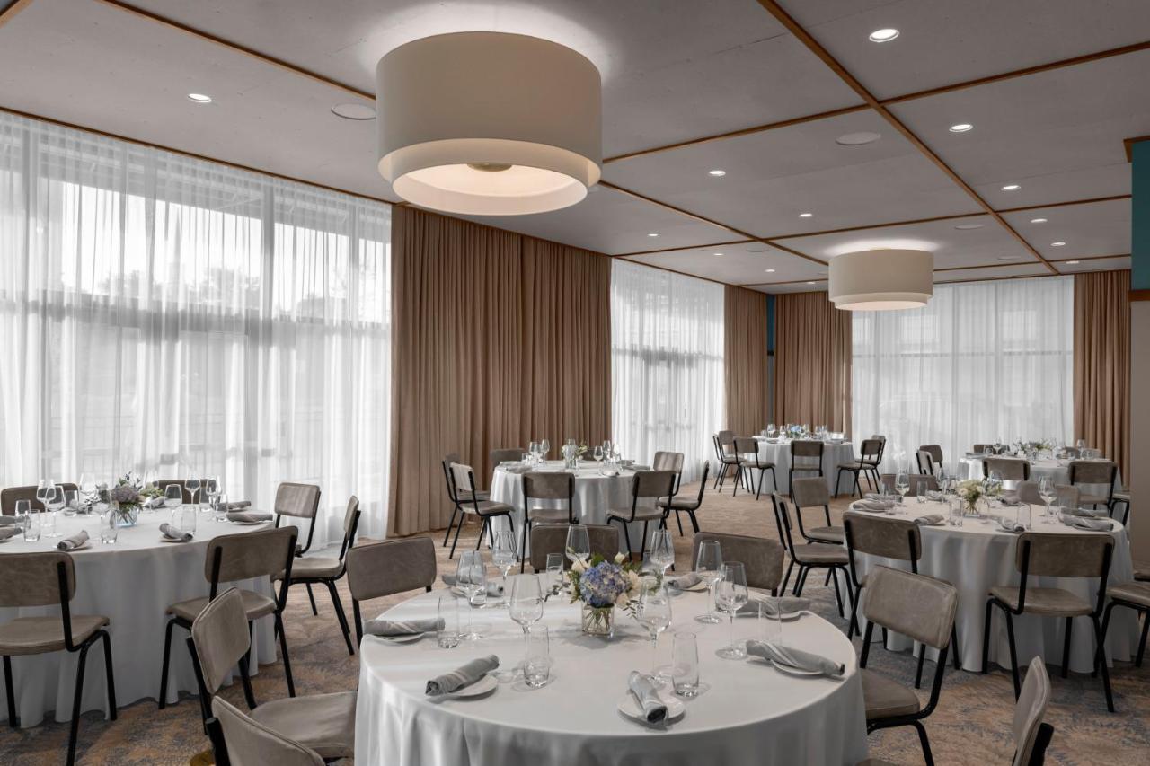 The Bradley Hotel Форт Уейн Екстериор снимка
