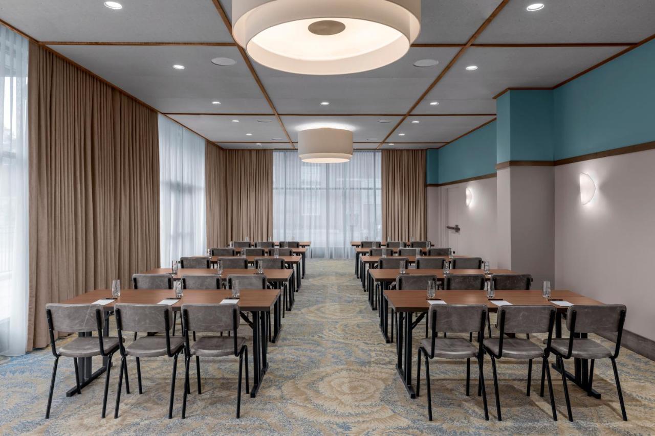 The Bradley Hotel Форт Уейн Екстериор снимка